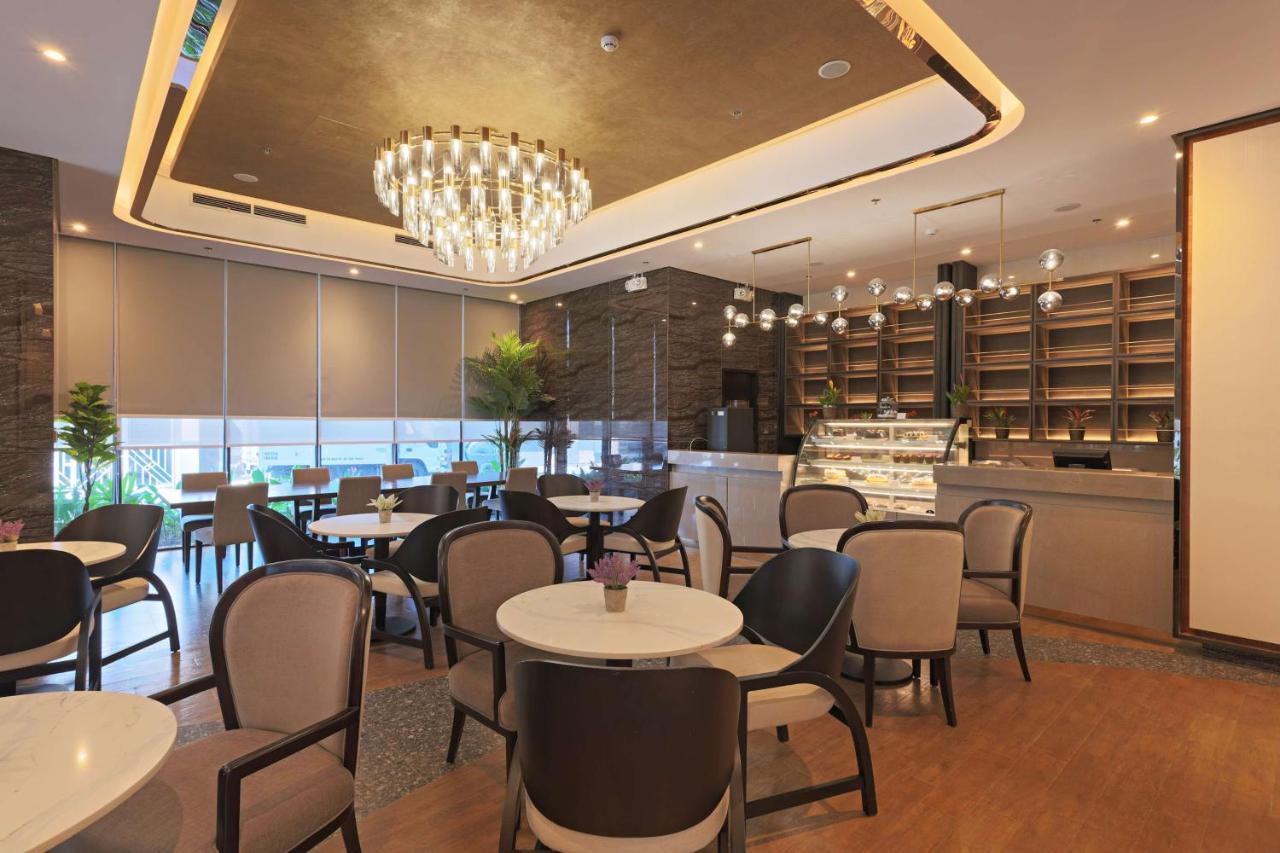 Best Western Plus Metro Clark Angeles Exterior photo